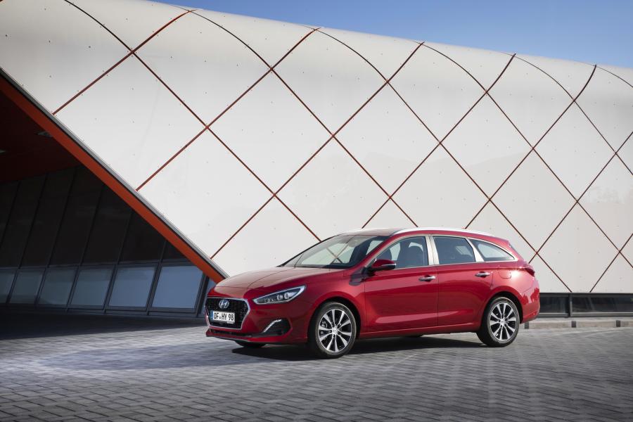  Hyundai i30 Wagon (PD) 2018 года  (WW) (фото 16 из 29)